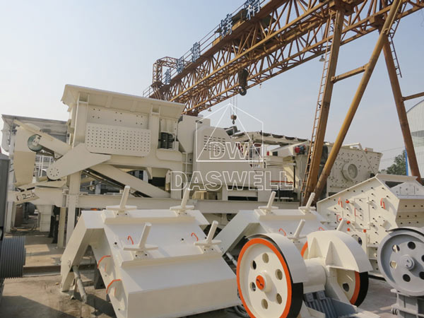 components of the mobile crushing plant
