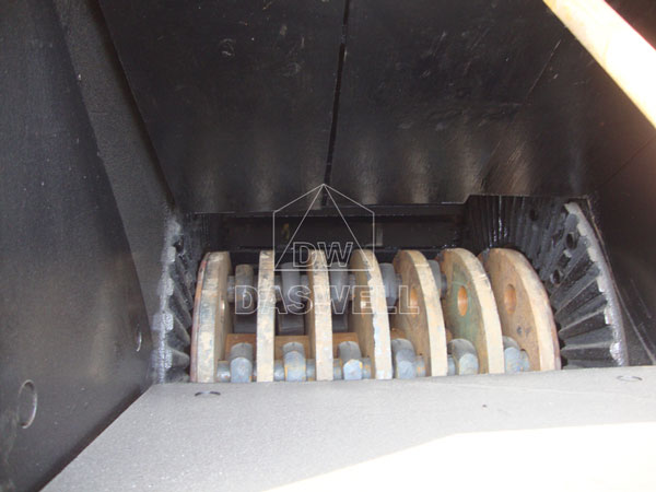 the internal structure of hammer crusher